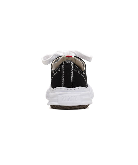 "Aeson Low Top" Sneaker
