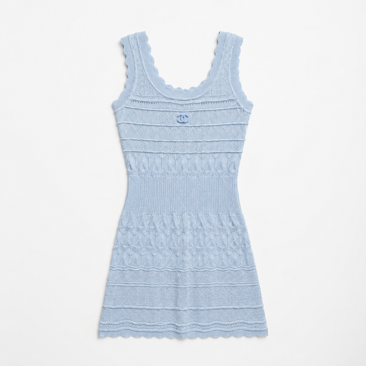 C BABYBLAU KLEID