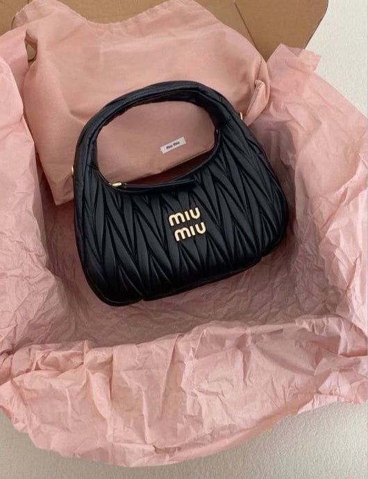MIUE TASCHE SCHWARZ