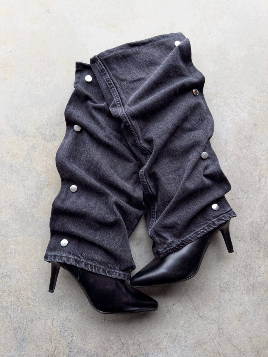BLACK DENIM HEELS