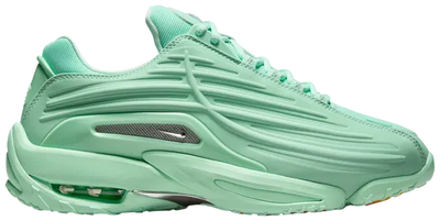 "Hot Step" Sneaker