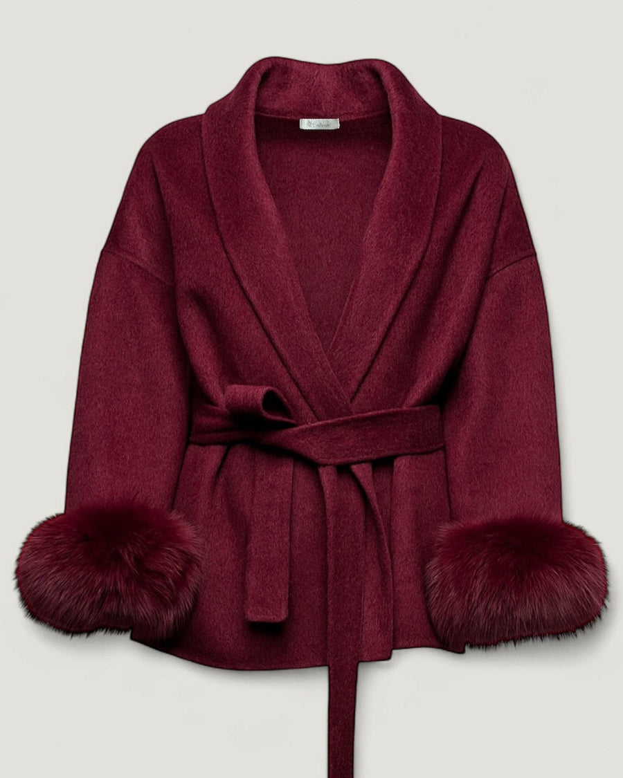 Kurzer Wollmantel mit Fellärmel - THE HELSINKI VELVET Burgundyrot